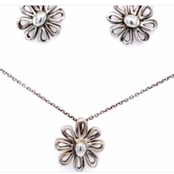 Tiffany & Co Paloma Picasso Earrings - Picture 2 of 3